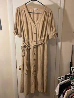 Time and Tru Beige Button-Front Midi Dress with Tie Waist